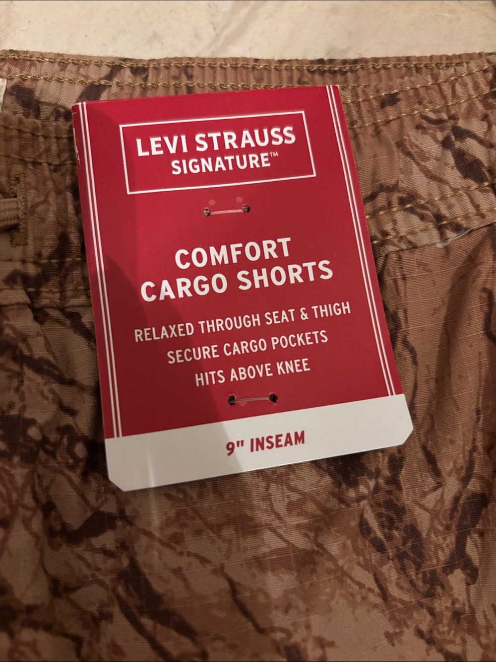 Levi Strauss Cargo Shorts (NEW) - Picture 2 of 5